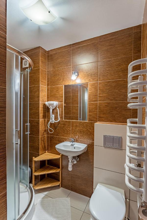 ايستينبا Domek Plaster Miodu المظهر الخارجي الصورة